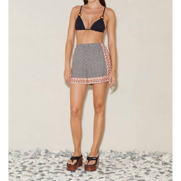 NEW BOTEH delphi boy short in terracotta